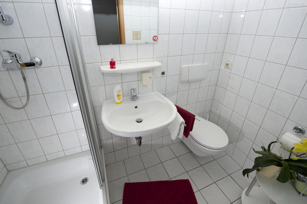 Pension Cafe Suzette Gotha Buitenkant foto