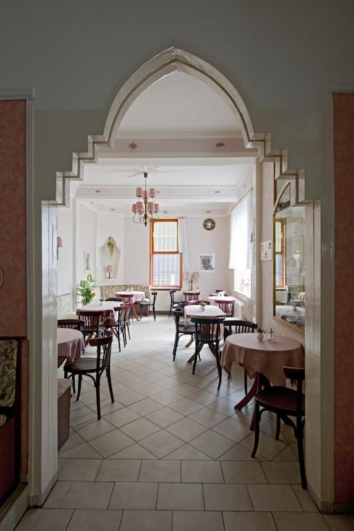 Pension Cafe Suzette Gotha Buitenkant foto
